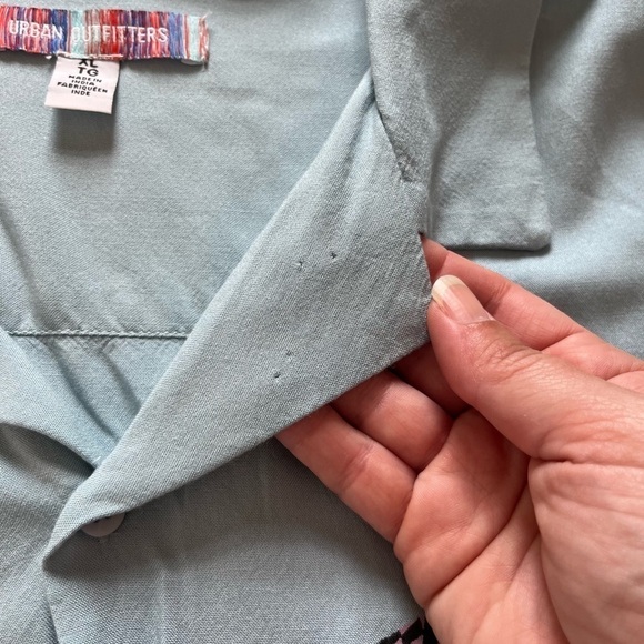 Urban Outfitters Pop Art Graphic Camp Button Up Shirt Blue XL - Picture 8 of 9